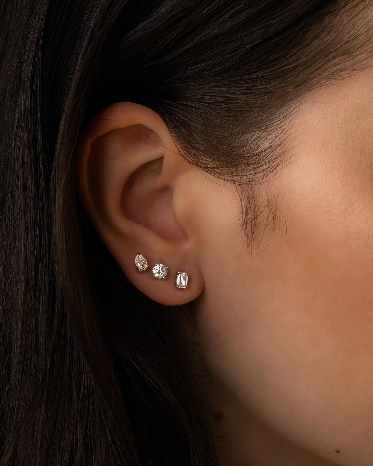 18K Gold The Round Brilliant Solitaire Stud Earrings